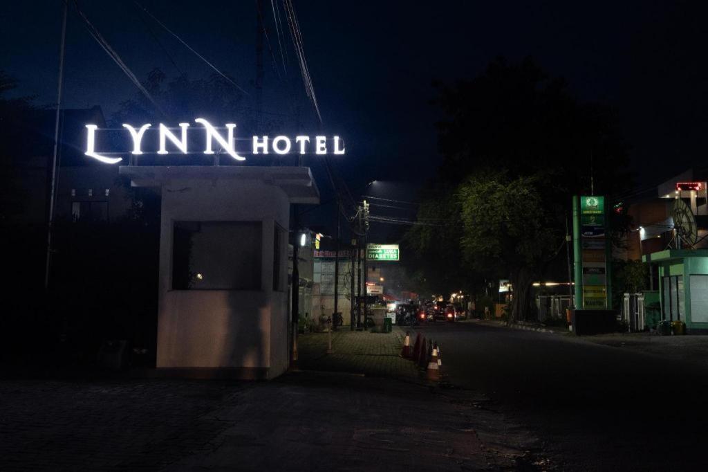 ลินน์ โฮเทล เซรัง Hotel ภายนอก รูปภาพ